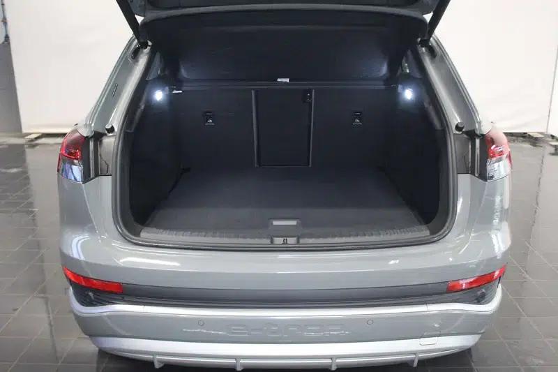 Audi Q4 e-tron 2024 Model 40 e-tron Adventure Edition — миниатюра 12