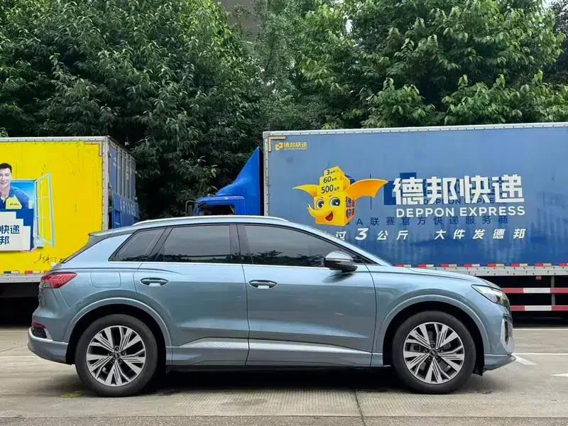 Audi Q4 e-tron 2024 Model 40 e-tron Adventure Edition — миниатюра 8
