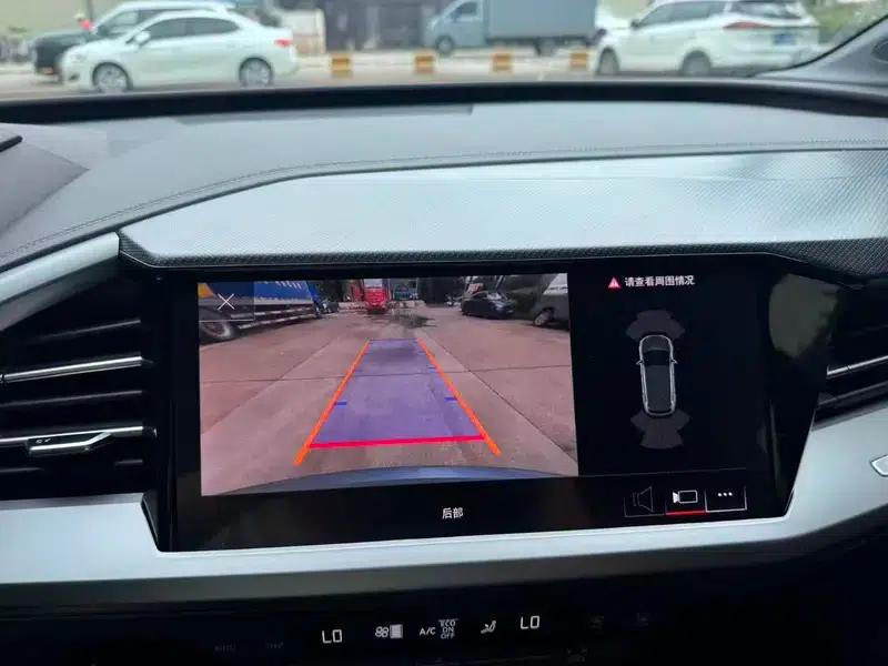 Audi Q4 e-tron 2024 Model 40 e-tron Adventure Edition — миниатюра 9