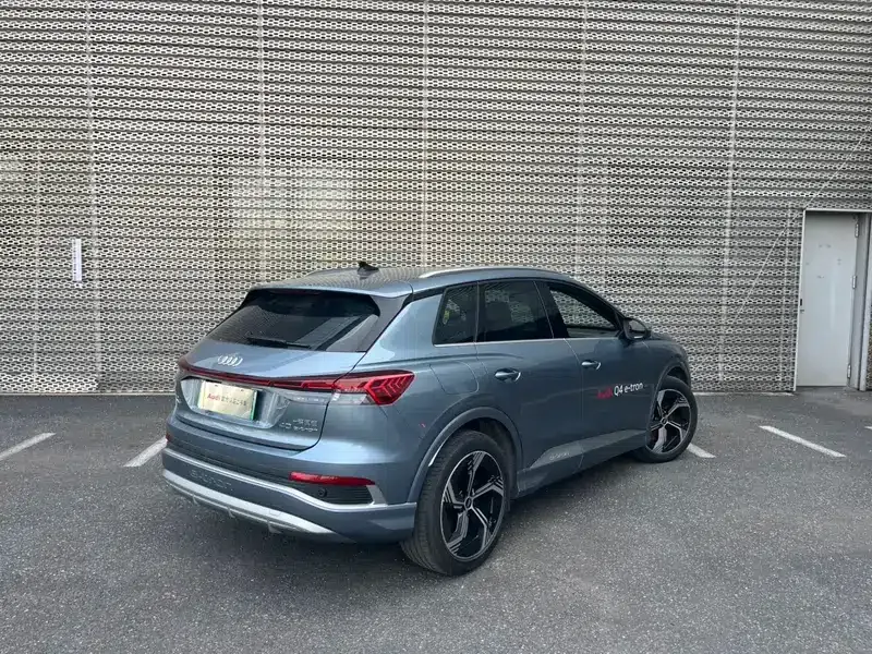 Audi Q4 e-tron 2024 Model 40 e-tron Trailblazer — миниатюра 4