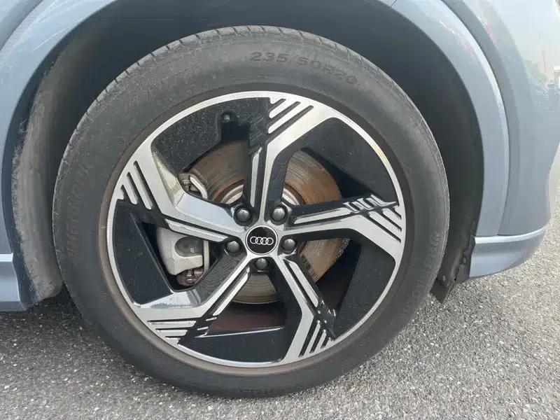 Audi Q4 e-tron 2024 Model 40 e-tron Trailblazer — миниатюра 6