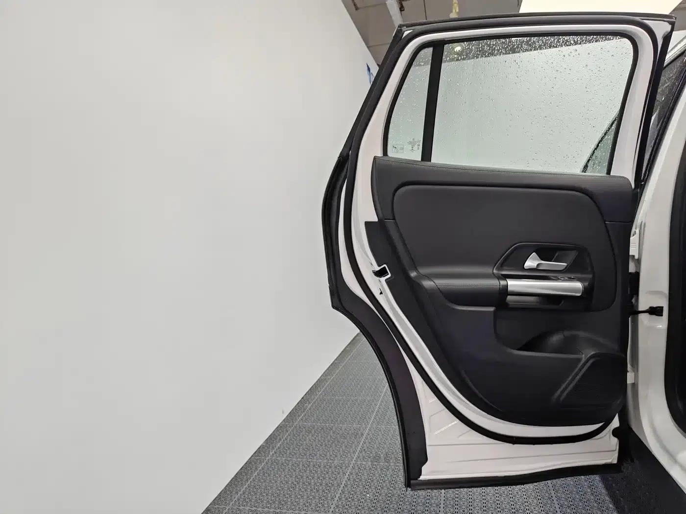 Mercedes-Benz EQA 2023 Model EQA 260 — миниатюра 14