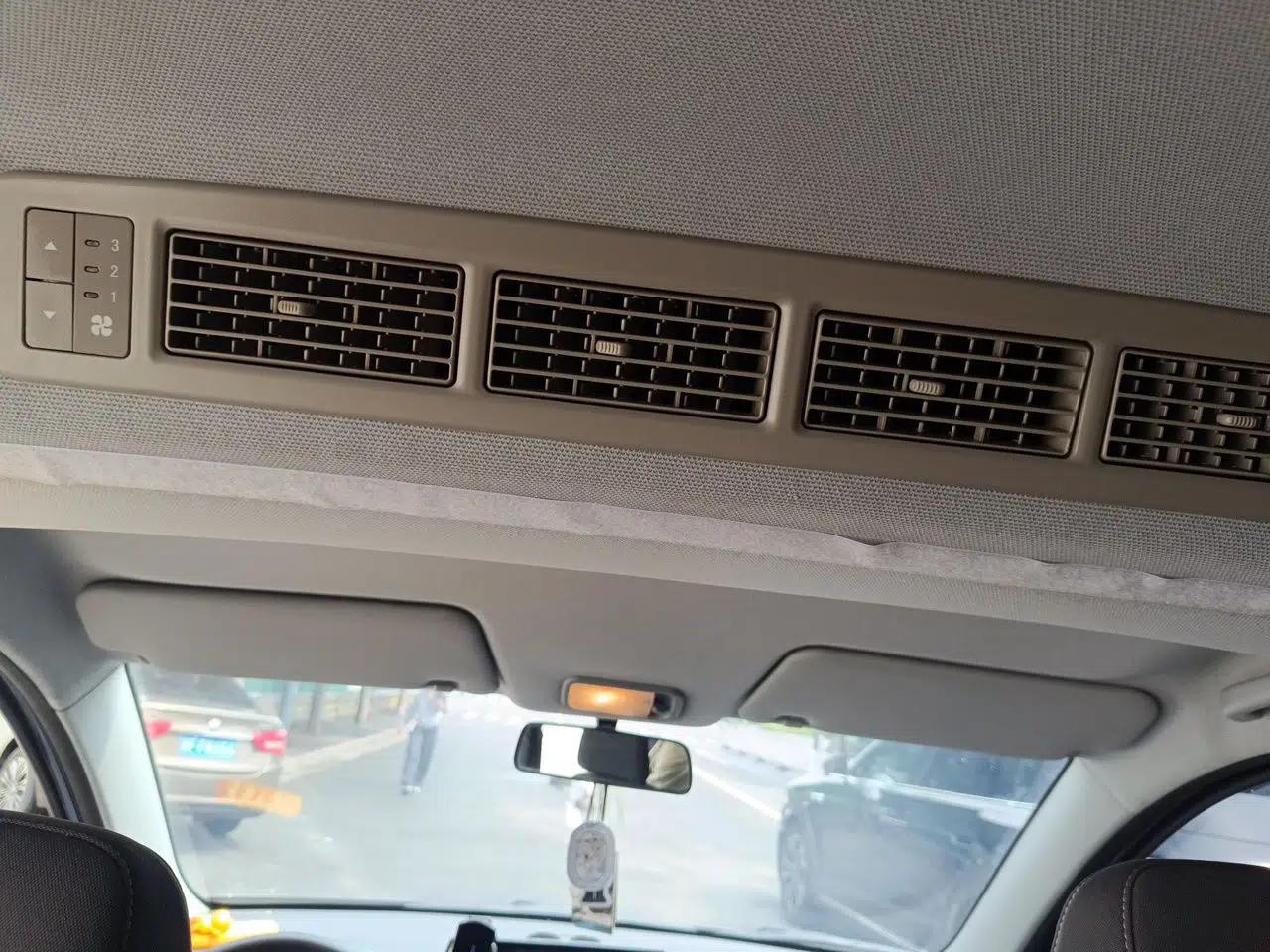 Wuling Hongguang New Energy 2024 All-Electric Model 300KM Standard Version — миниатюра 15