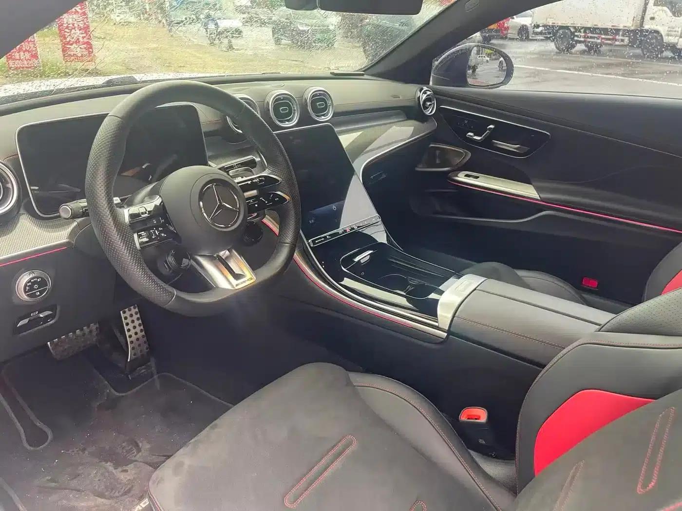 2025 Mercedes-Benz CLE AMG 53 4MATIC+ Coupe — миниатюра 3