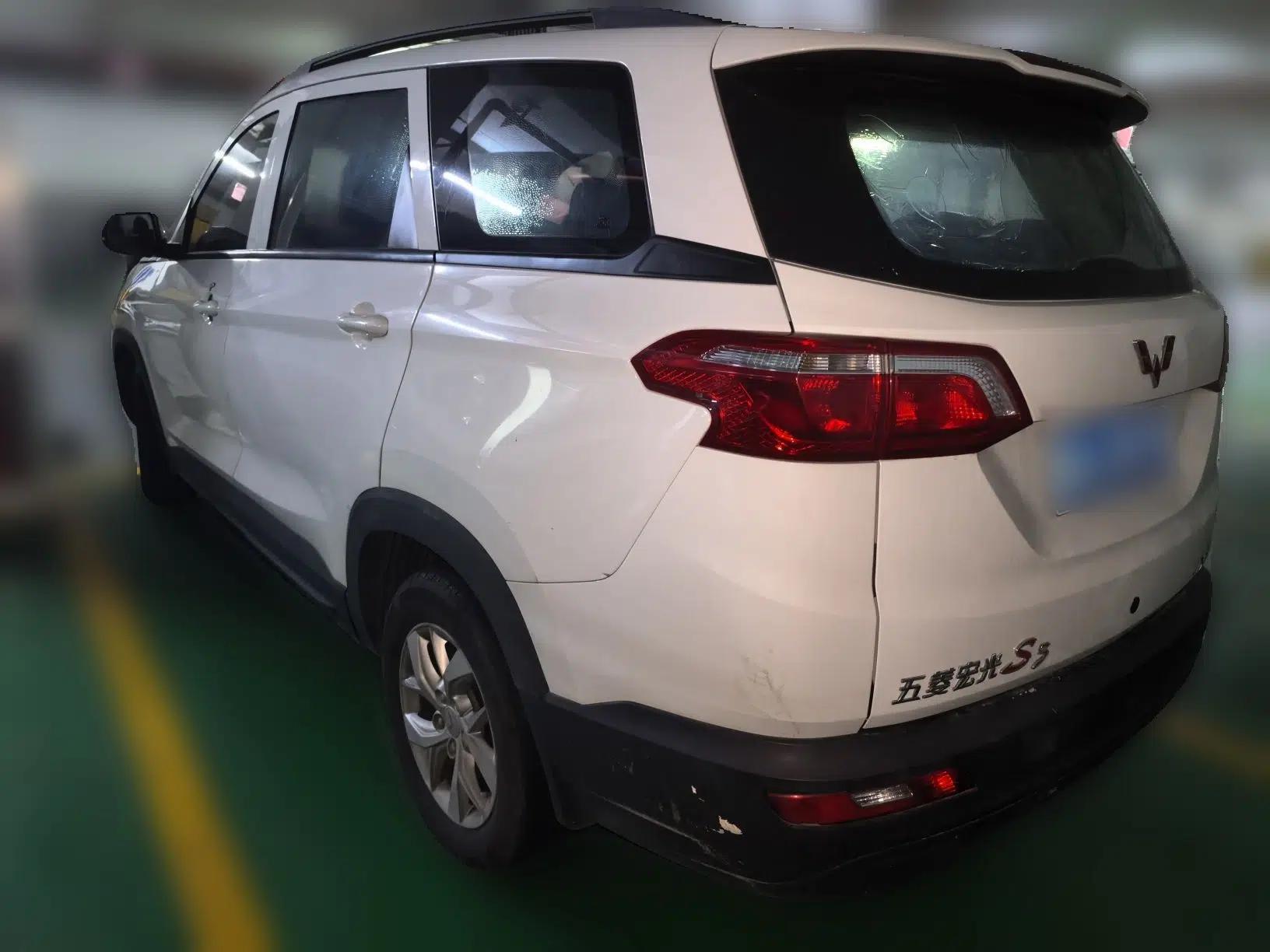 Wuling Hongguang S3 2019 1.5L Manual Comfort Model China VI Standard — миниатюра 4