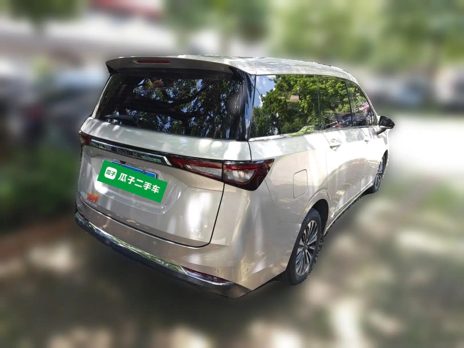 Wuling Jiachen 2022 1.5T CVT Deluxe Flagship Edition — миниатюра 6