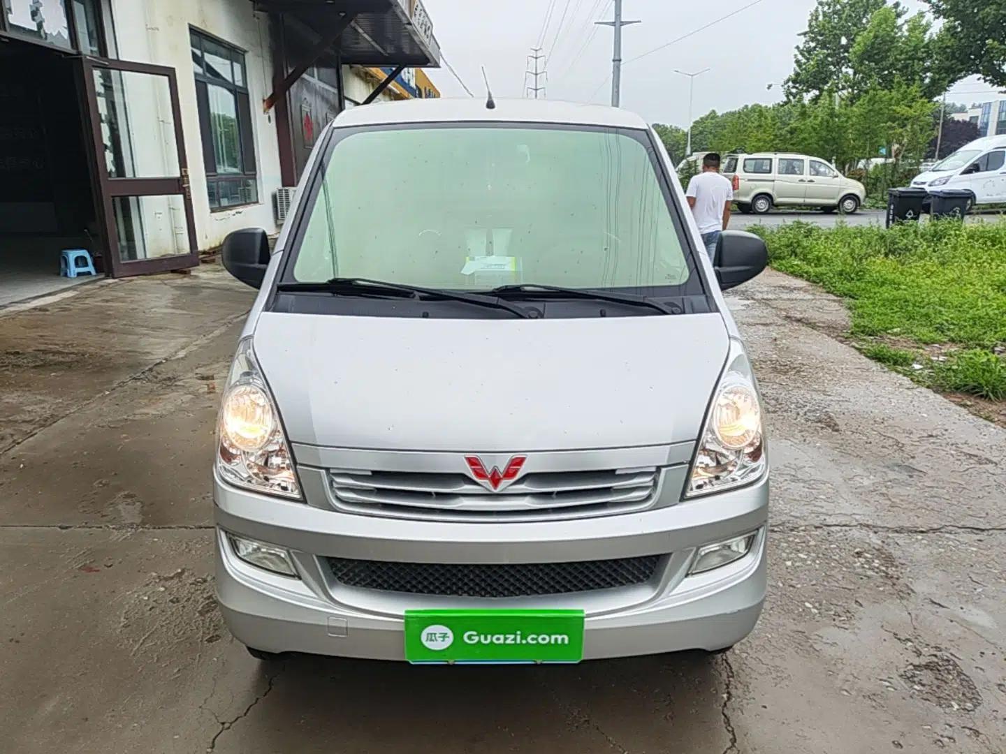 Wuling Rongguang S 2021 1.2L Base Model Window-Sealed 2-Seat LSI Car — миниатюра 2