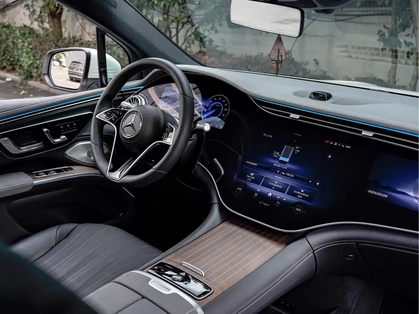 Mercedes-Benz EQS SUV 2023 450 4MATIC Pioneer Edition — миниатюра 18