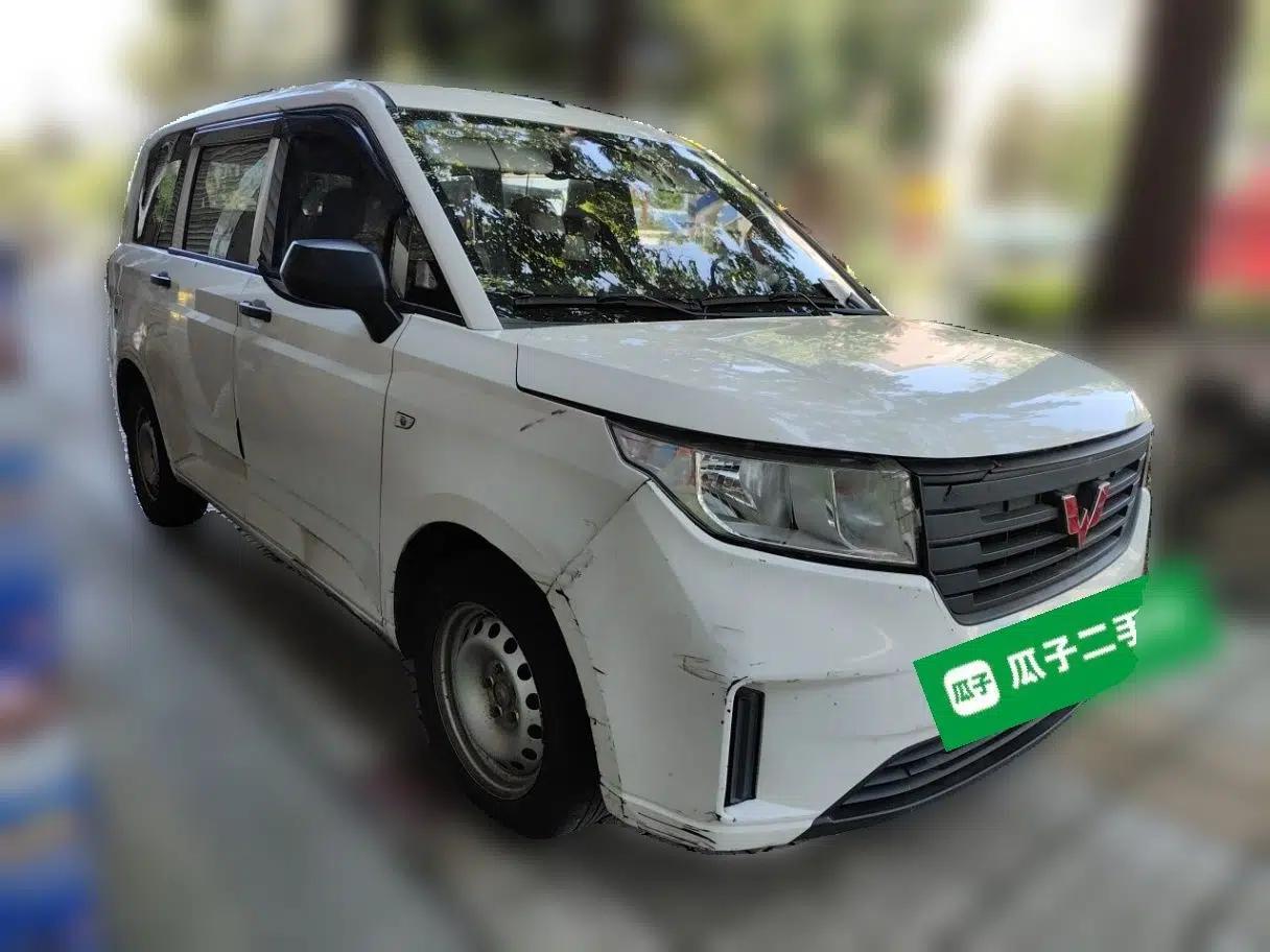Wuling Hongguang PLUS 2019 1.5T Manual Standard Version 8 Seats — миниатюра 3