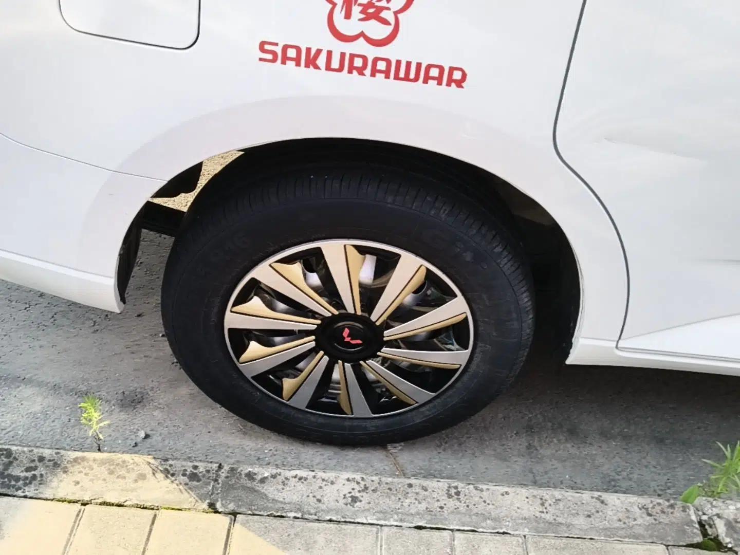 Wuling Hongguang PLUS 2019 1.5T Manual Standard Edition 5 Seats — миниатюра 11