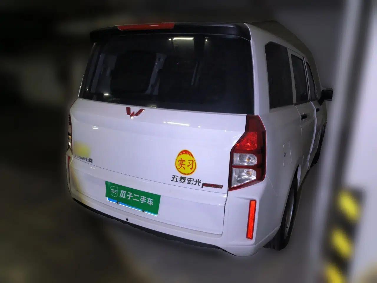 Wuling Hongguang PLUS 2020 1.5L Manual Standard Edition 5 Seats — миниатюра 6