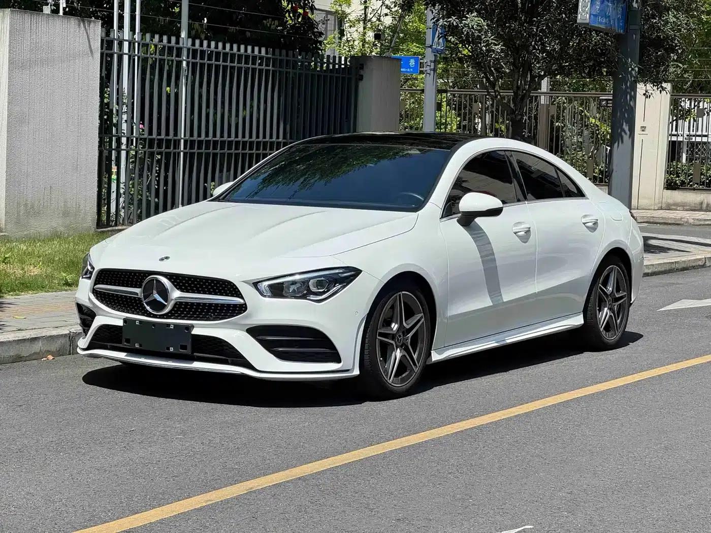 Mercedes-Benz CLA (Imported) 2022 Facelift CLA 200 — миниатюра 1