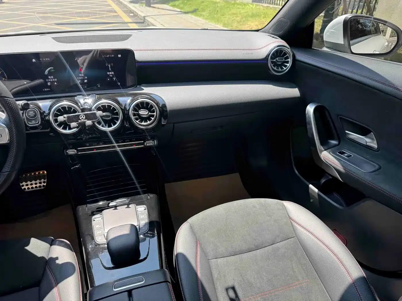 Mercedes-Benz CLA (Imported) 2022 Facelift CLA 200 — миниатюра 12