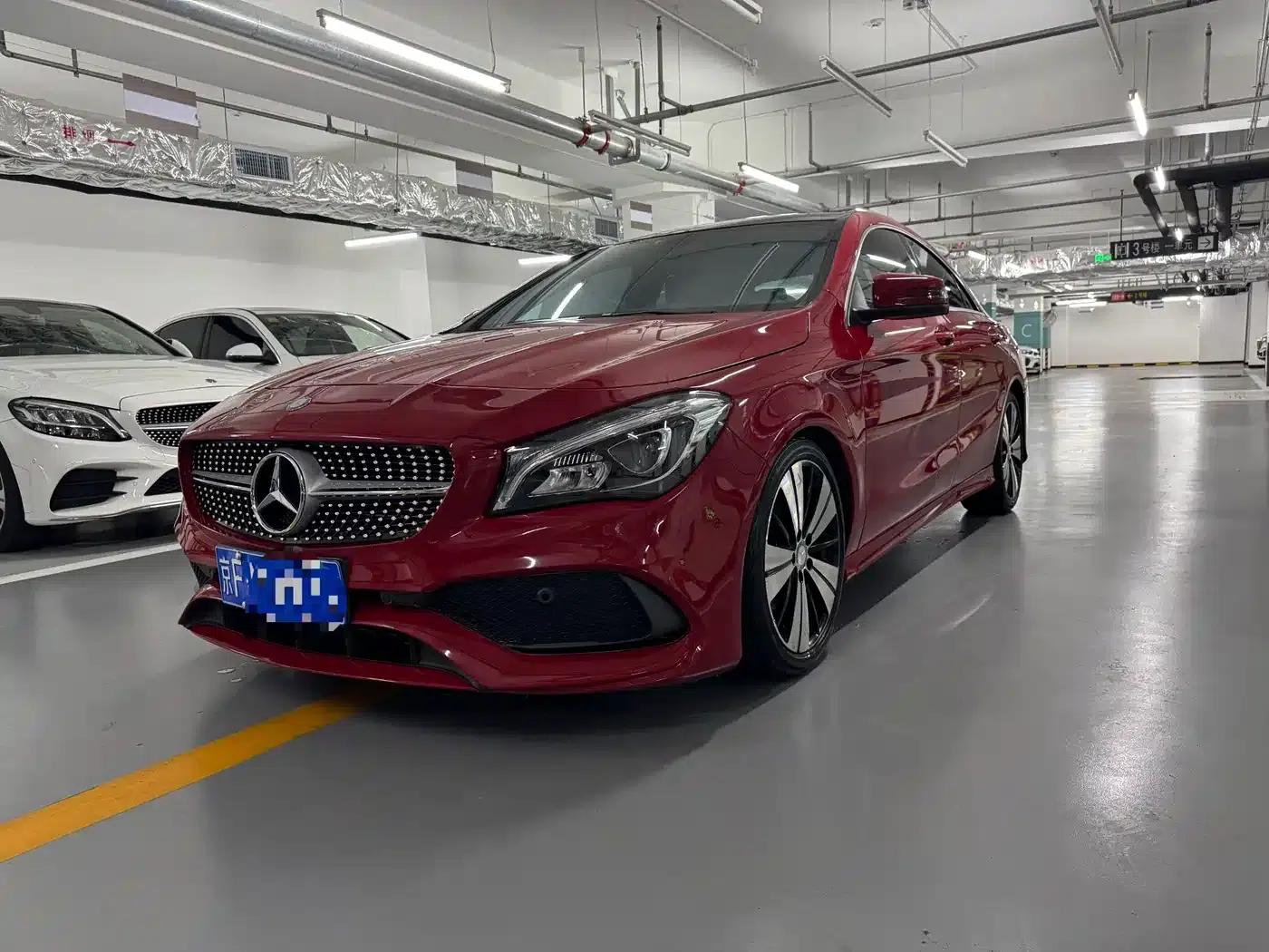 Imported Mercedes-Benz CLA 2016 Facelift CLA 200 Fashion Model — миниатюра 1