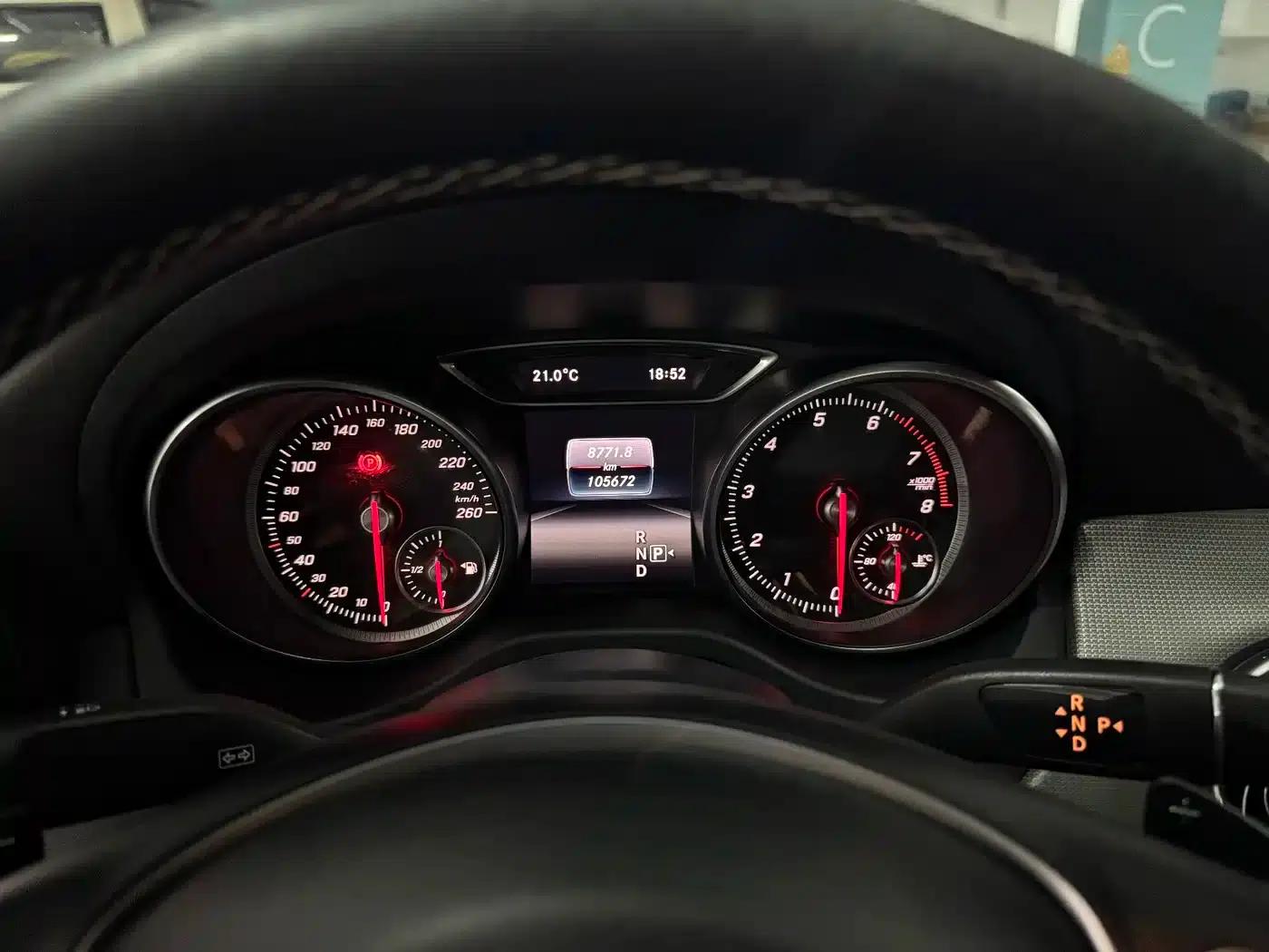 Imported Mercedes-Benz CLA 2016 Facelift CLA 200 Fashion Model — миниатюра 5