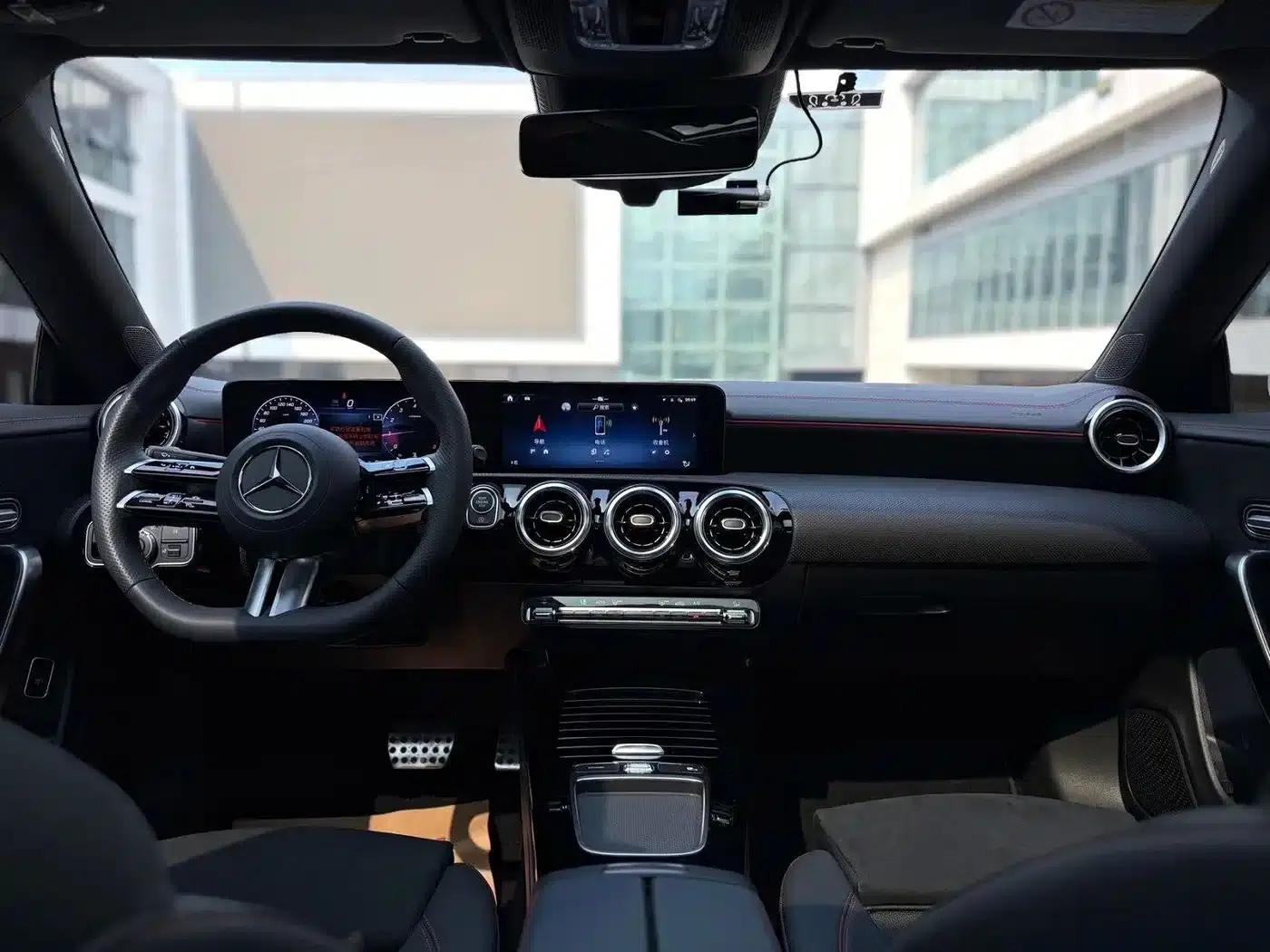 Mercedes-Benz CLA (Imported) 2024 CLA 200 — миниатюра 8