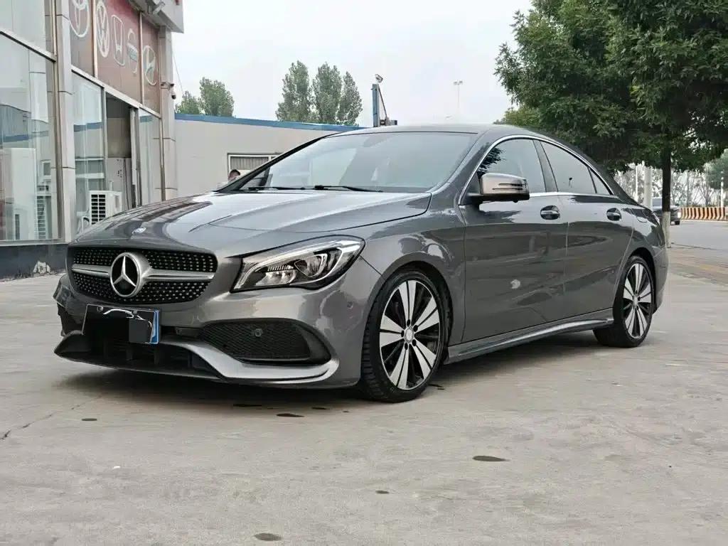 Imported Mercedes-Benz CLA 2018 CLA 200 Fashion Edition — миниатюра 1
