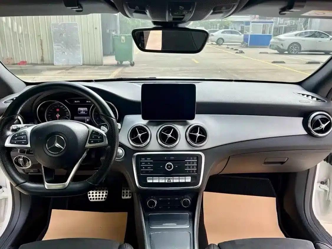 Imported Mercedes-Benz CLA 2019 CLA 220 4MATIC — миниатюра 4