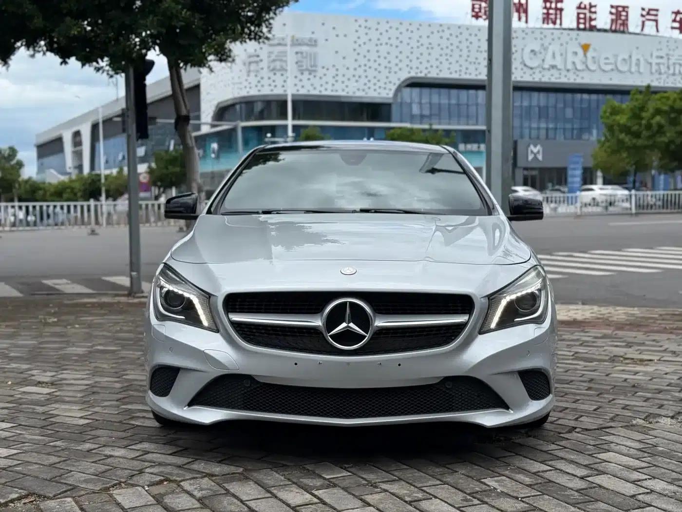 Imported Mercedes-Benz CLA 2015 model CLA 200 — миниатюра 2