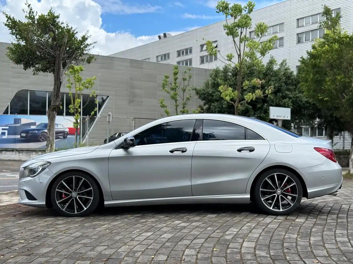 Imported Mercedes-Benz CLA 2015 model CLA 200 — миниатюра 11