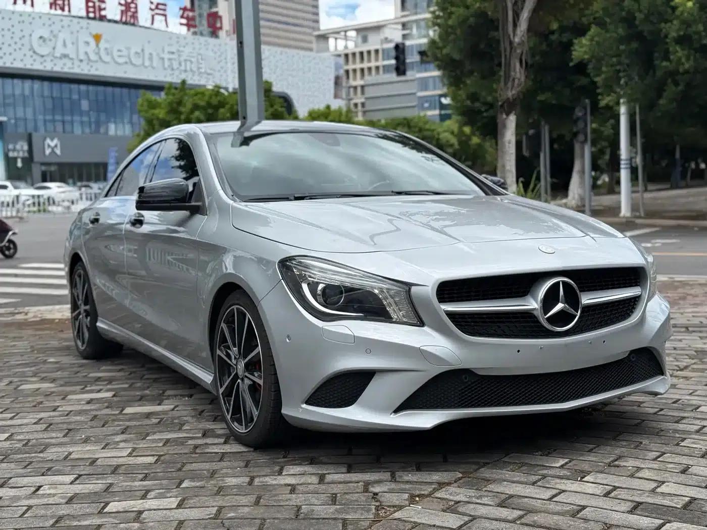 Imported Mercedes-Benz CLA 2015 model CLA 200 — миниатюра 3