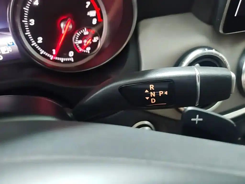Imported Mercedes-Benz CLA 2018 CLA 200 Dynamic — миниатюра 14