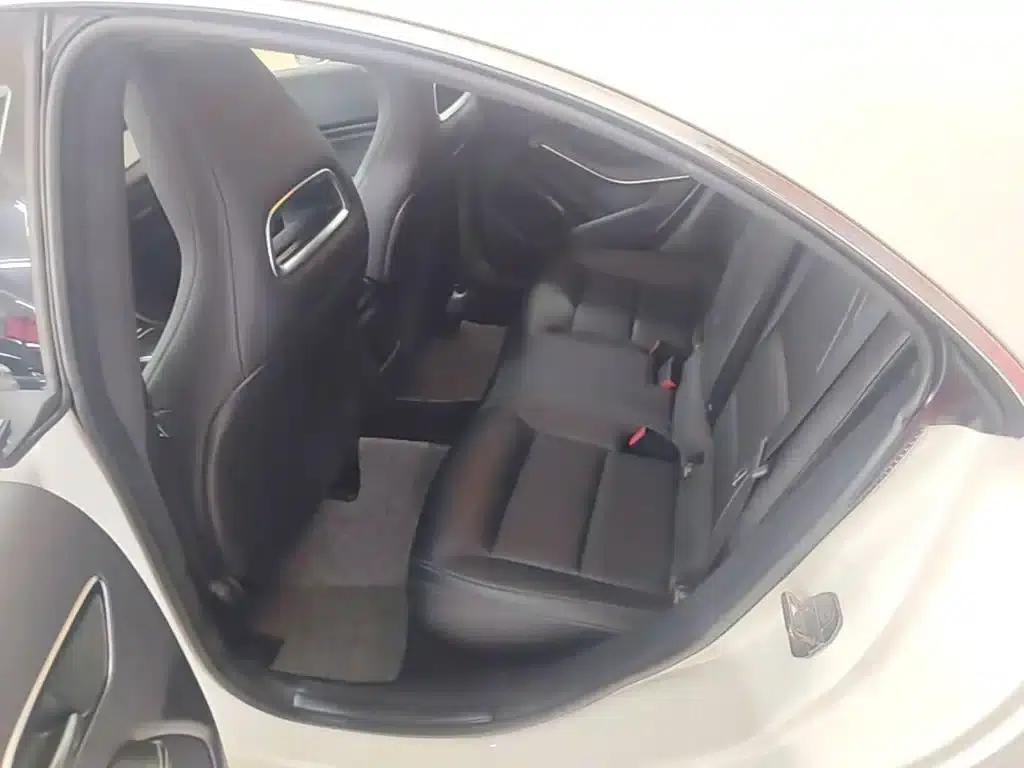 Imported Mercedes-Benz CLA 2018 CLA 200 Dynamic — миниатюра 17