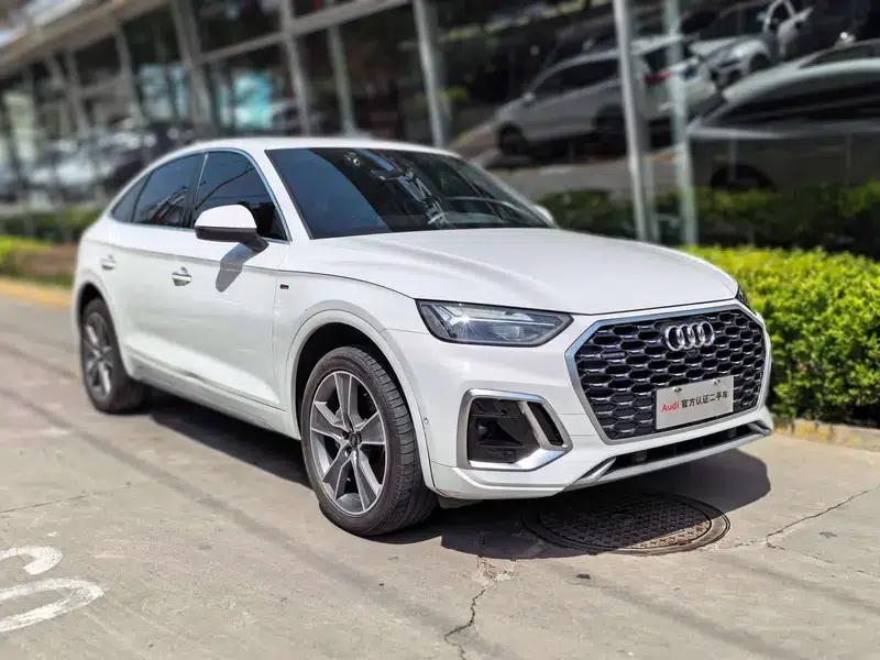 Audi Q5L Sportback 2022 Facelift 40 TFSI Luxury — миниатюра 2