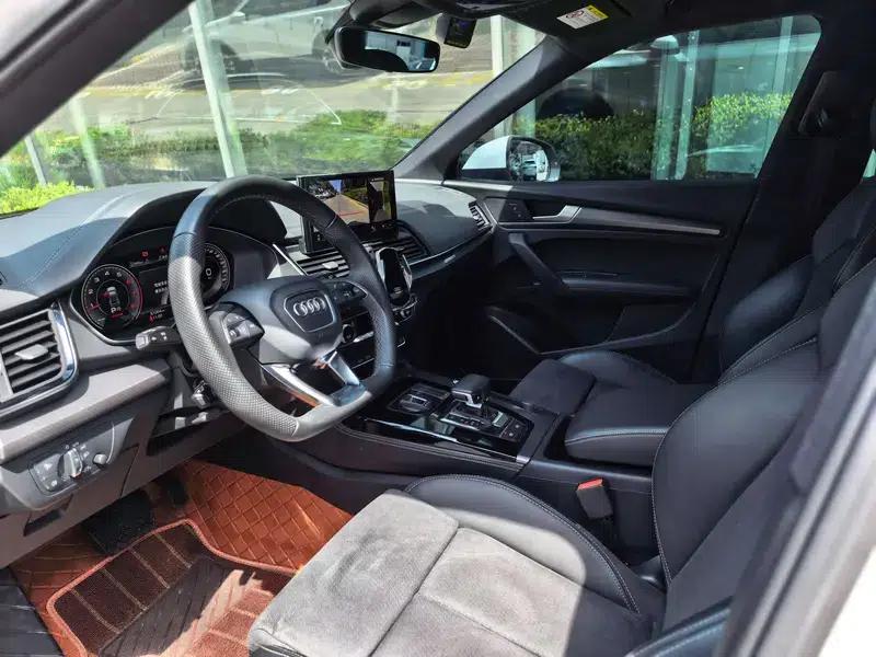 Audi Q5L Sportback 2022 Facelift 40 TFSI Luxury — миниатюра 13
