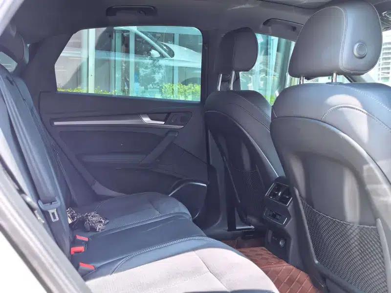 Audi Q5L Sportback 2022 Facelift 40 TFSI Luxury — миниатюра 18