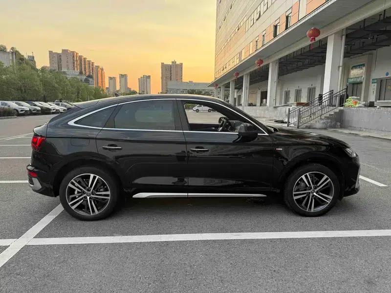 Audi Q5L Sportback 2021 40 TFSI Fashion Edition — миниатюра 3