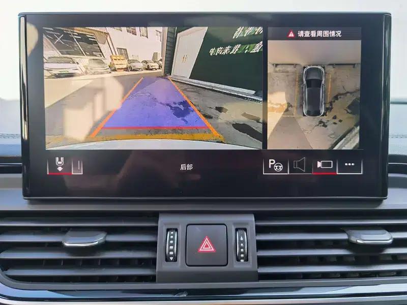 Audi Q5L Sportback 2022 Facelift 45 TFSI Luxury — миниатюра 12