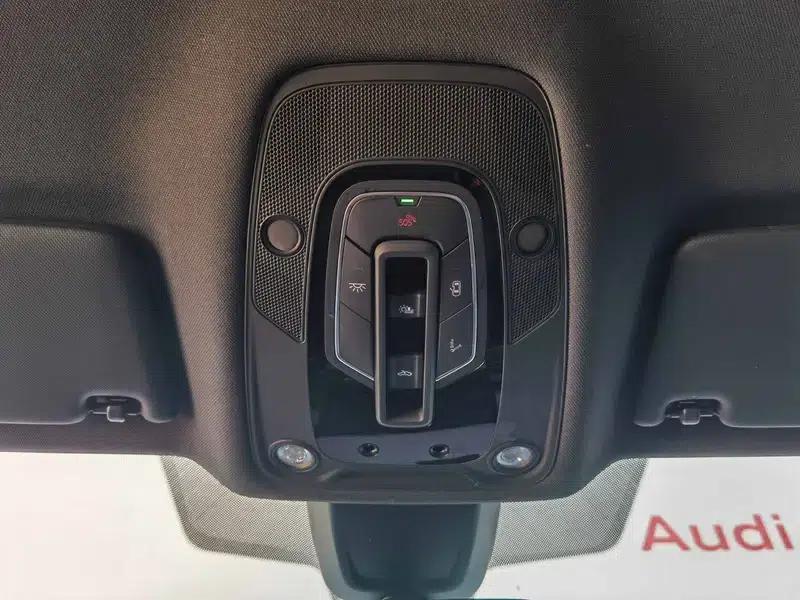 Audi Q5L Sportback 2022 Facelift 45 TFSI Luxury — миниатюра 13