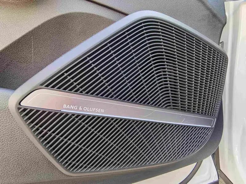 Audi Q5L Sportback 2022 Facelift 45 TFSI Luxury — миниатюра 14