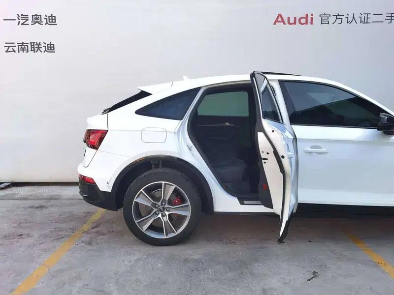 Audi Q5L Sportback 2022 Facelift 45 TFSI Luxury — миниатюра 19