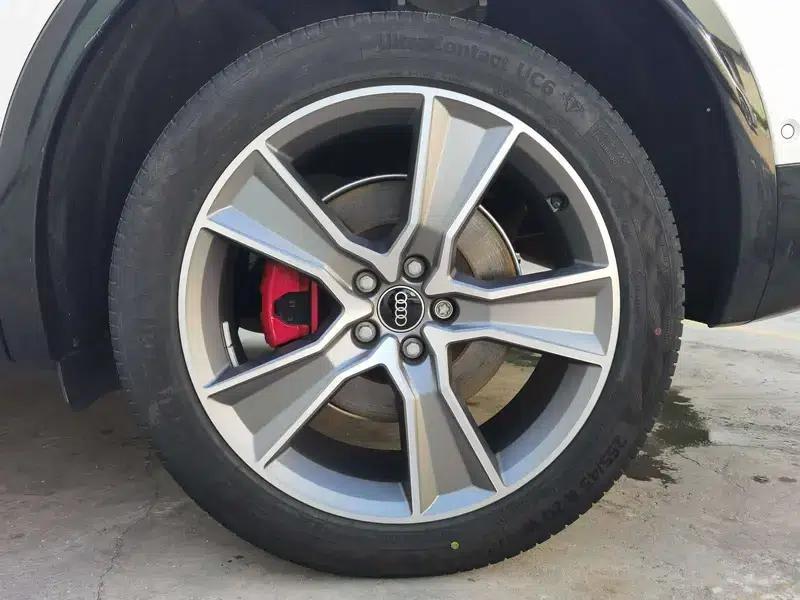 Audi Q5L Sportback 2022 Facelift 45 TFSI Luxury — миниатюра 6