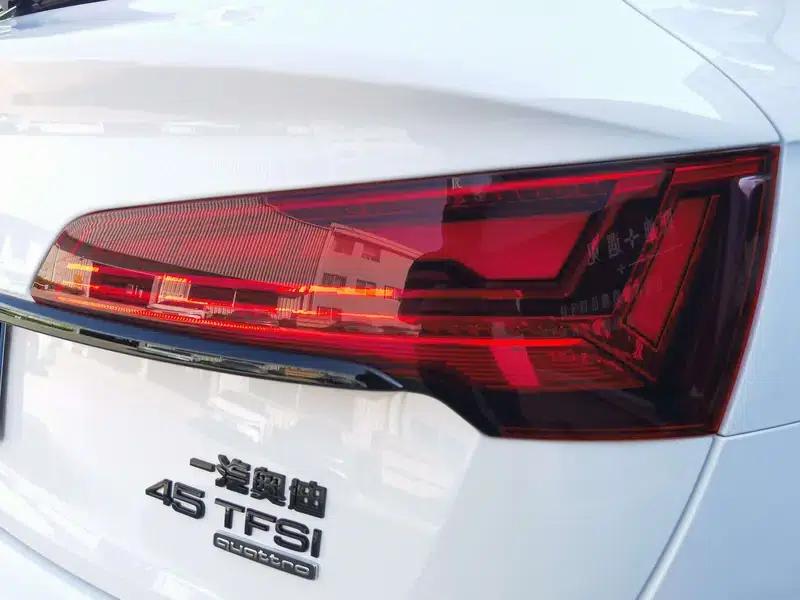 Audi Q5L Sportback 2022 Facelift 45 TFSI Luxury — миниатюра 9