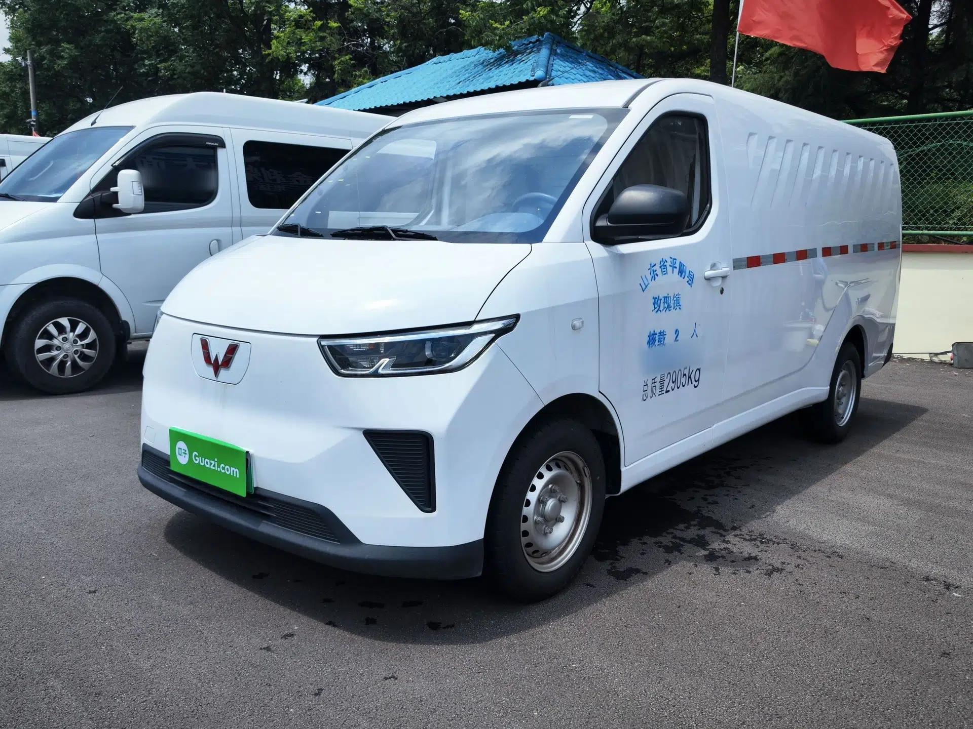 Wuling Yangguang 2026 Model, 300km Window-Sealed Comfort Edition — миниатюра 1