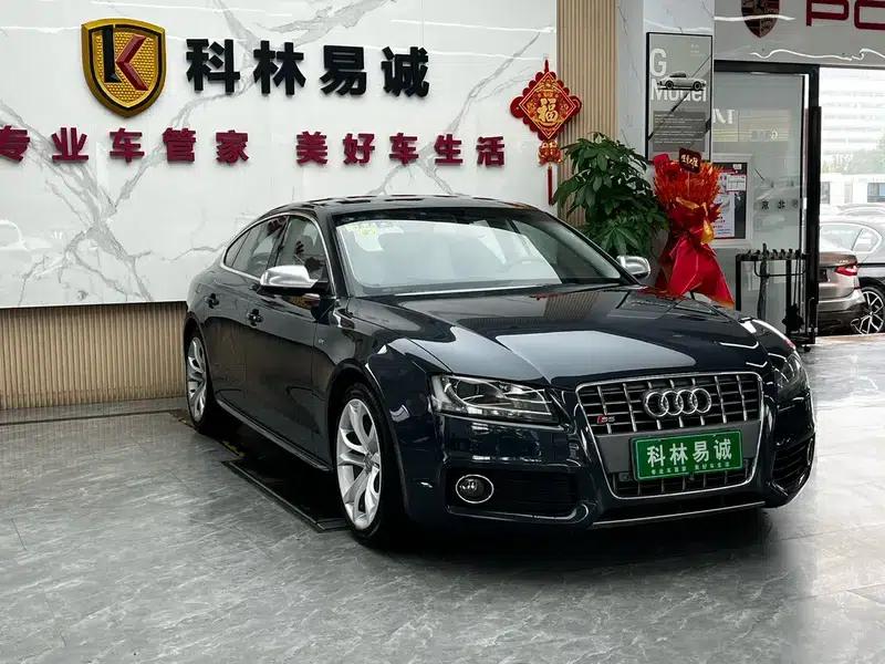 2010 Audi S5 3.0T Sportback — миниатюра 3