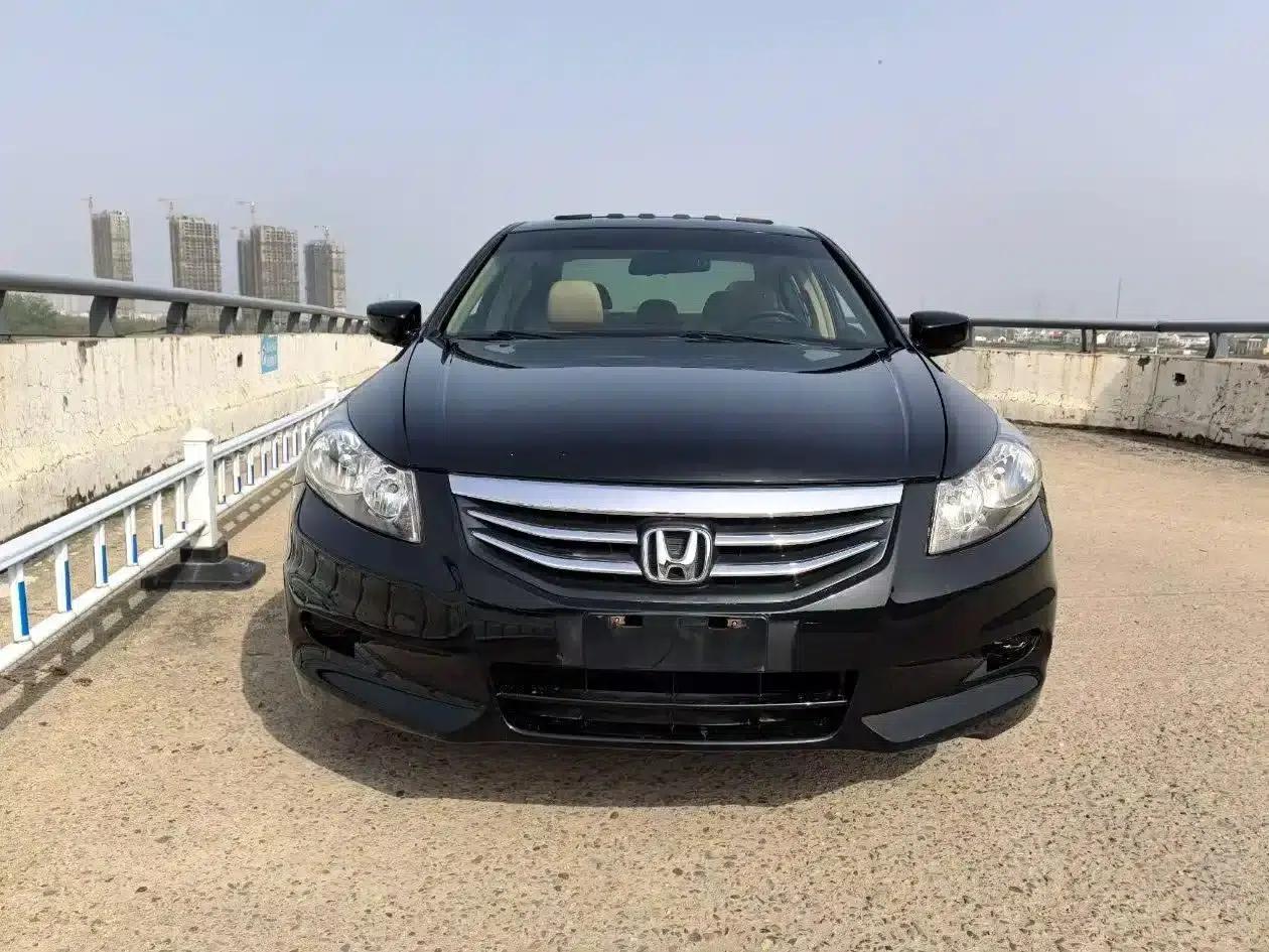 Accord 2012 2.0L SE — миниатюра 2