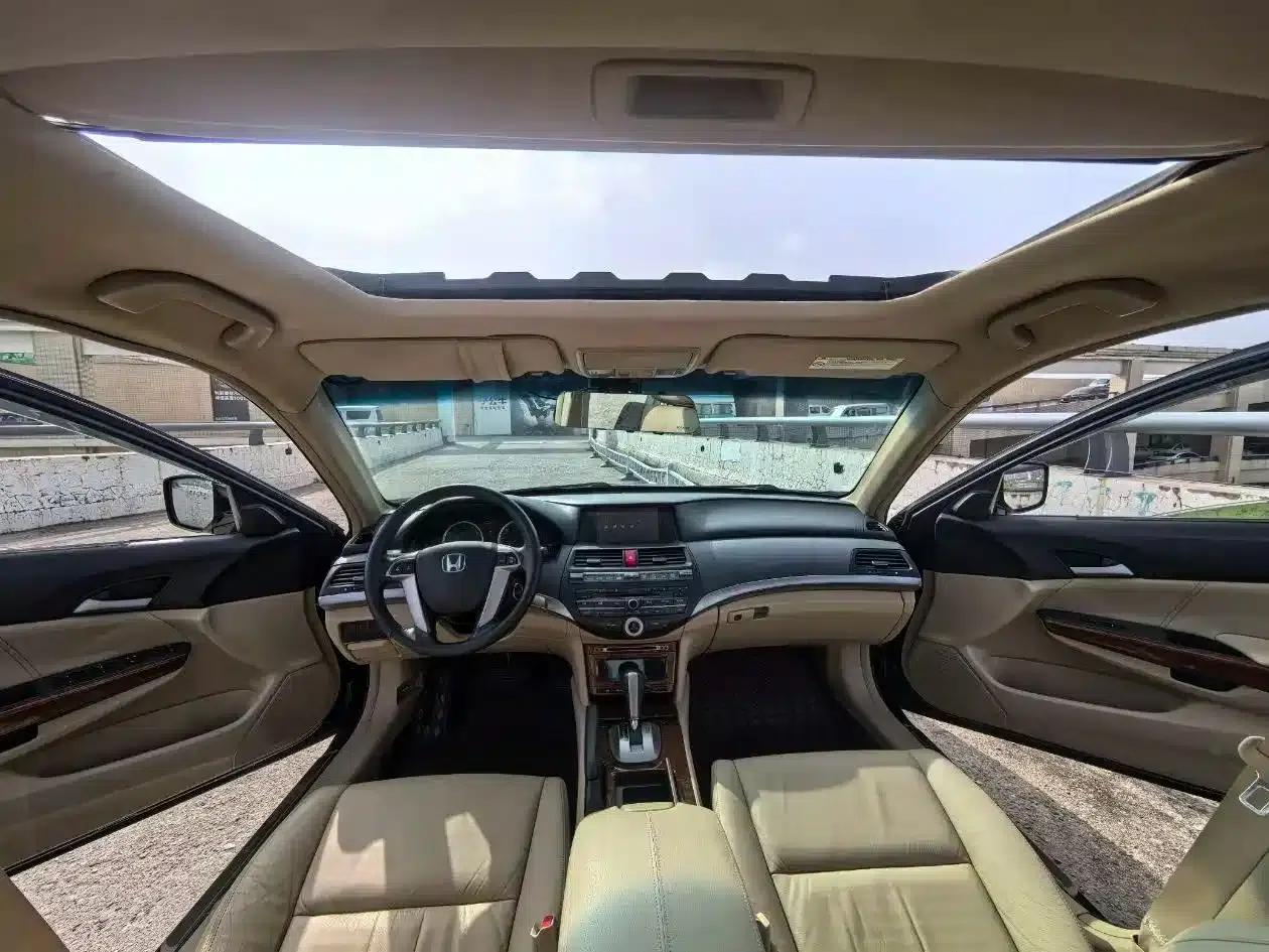 Accord 2012 2.0L SE — миниатюра 6