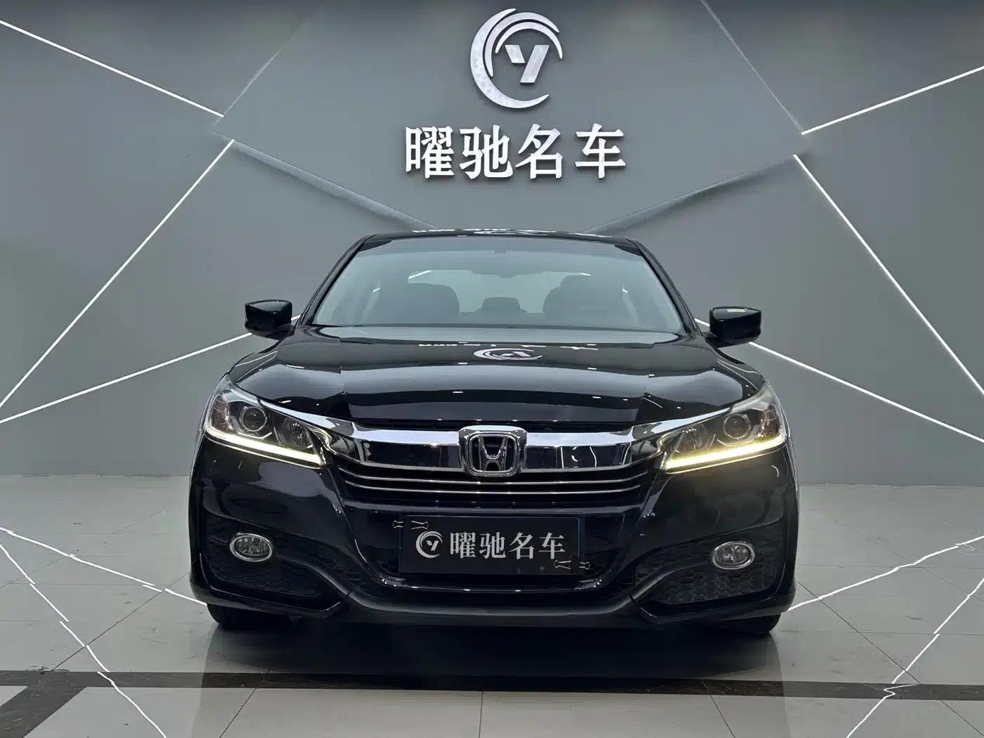 2016 Honda Accord 2.0L Comfort Edition — миниатюра 2