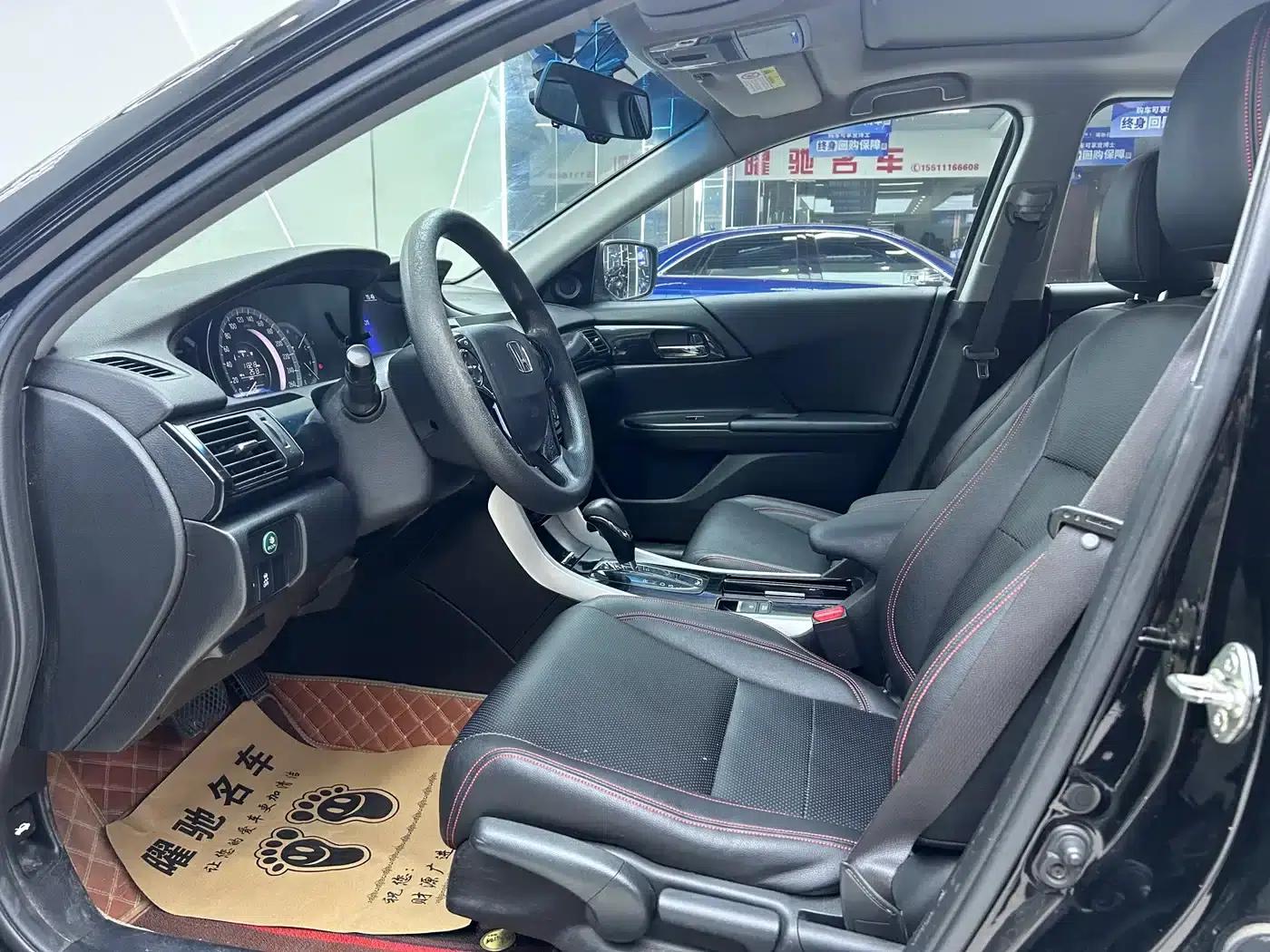 2016 Honda Accord 2.0L Comfort Edition — миниатюра 6