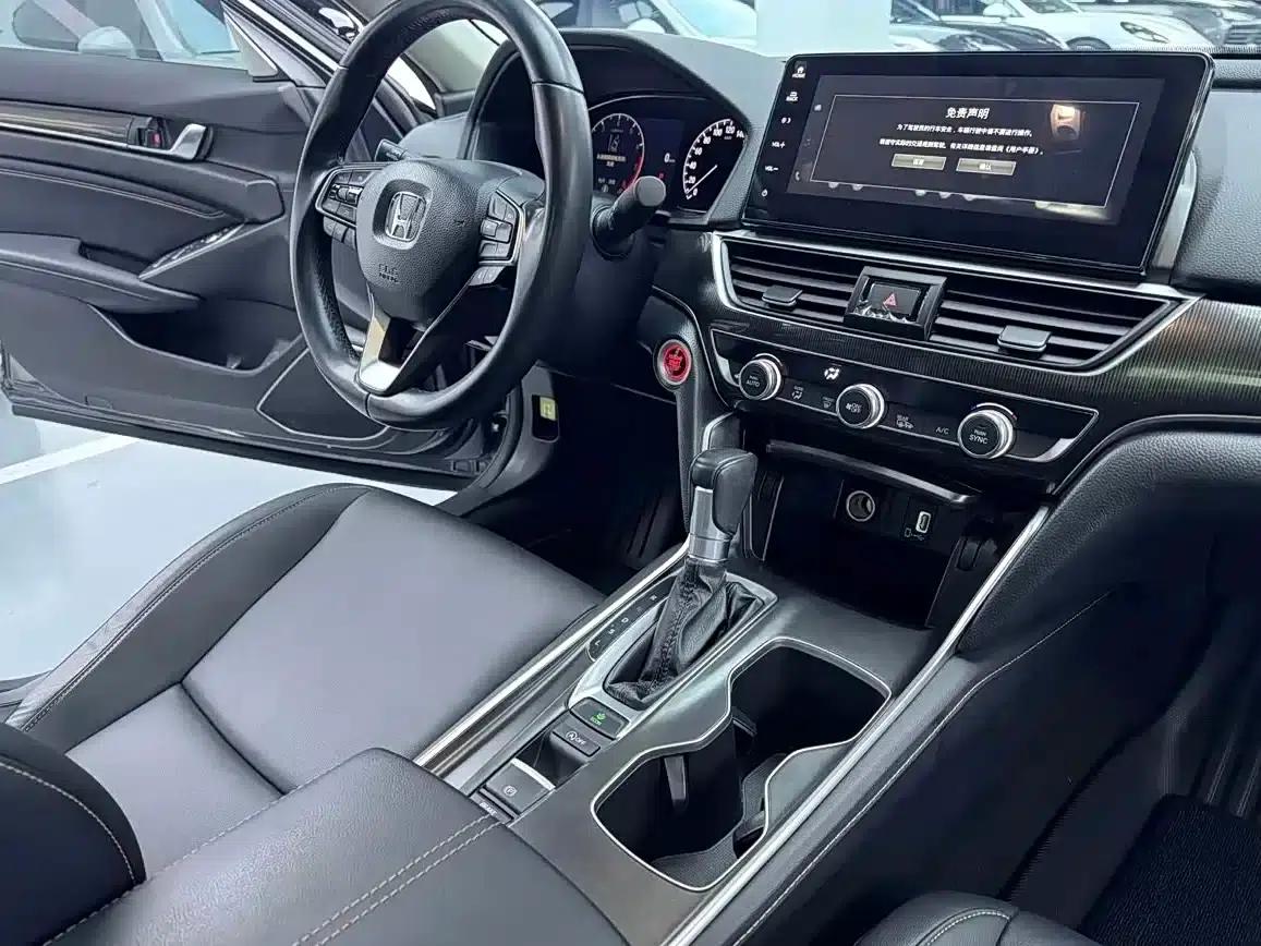 Accord 2022 260TURBO Phantom Night Premium Edition — миниатюра 13