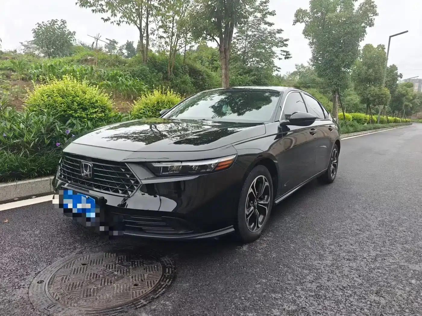 2024 Honda Accord 260TURBO Luxury Edition — миниатюра 1