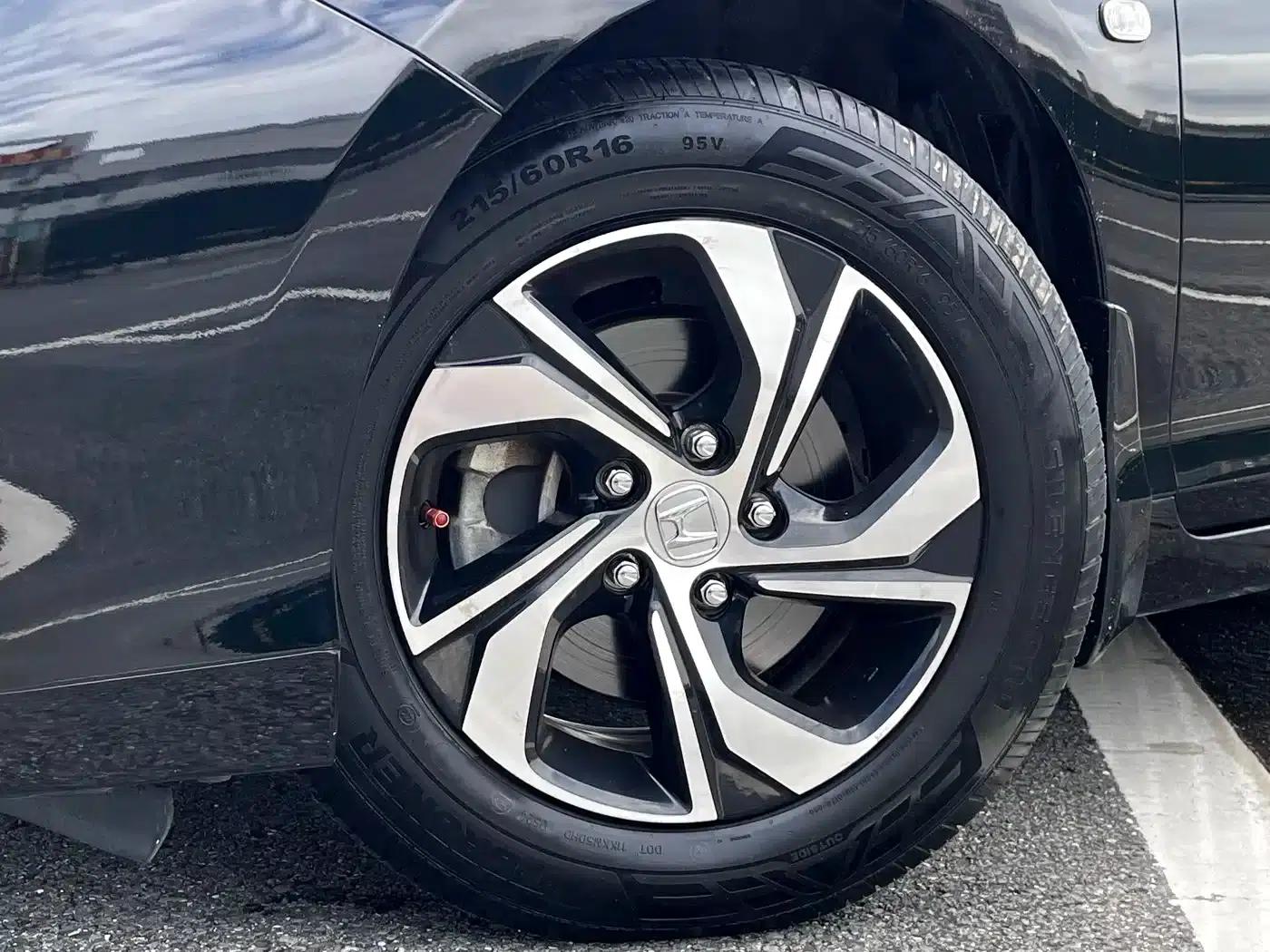 2016 Honda Accord 2.0L Comfort Edition — миниатюра 5
