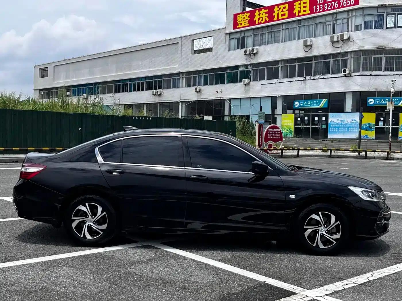2016 Honda Accord 2.0L Comfort Edition — миниатюра 7