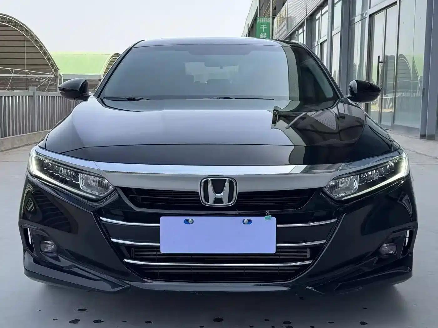 2022 Honda Accord 260TURBO Luxury Edition — миниатюра 2