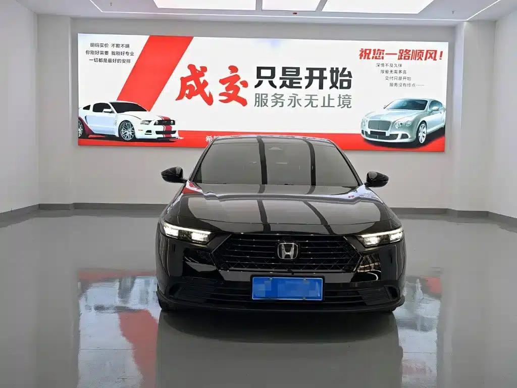 2024 Honda Accord 260TURBO Luxury Edition — миниатюра 2