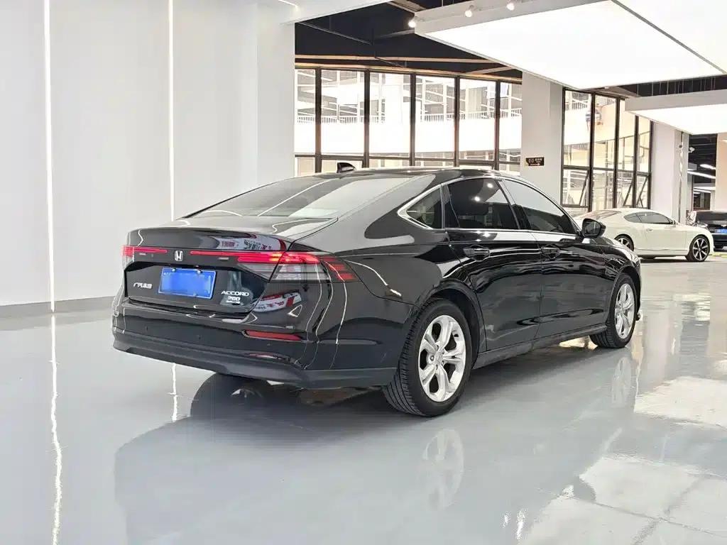 2024 Honda Accord 260TURBO Luxury Edition — миниатюра 14